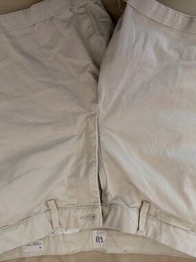 GAP Men’s Light Beige Khaki Chinos